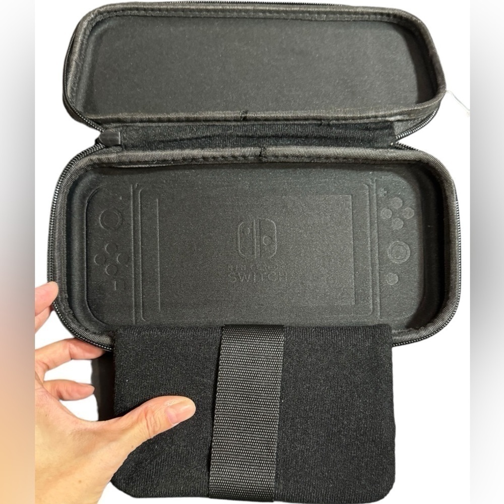 Nintendo Switch Carrying Case Black & Grey w/ Mesh Pocket and internal strap GUC - Picture 12 of 16